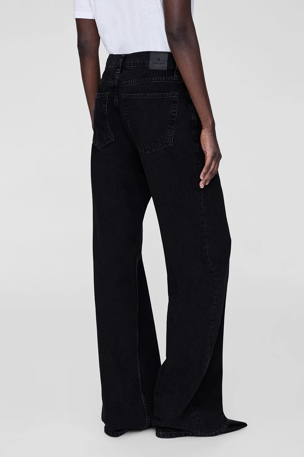 1058-hugh-jean-34-vintage-black-2.webp Hugh Jean 34" - Vintage Black