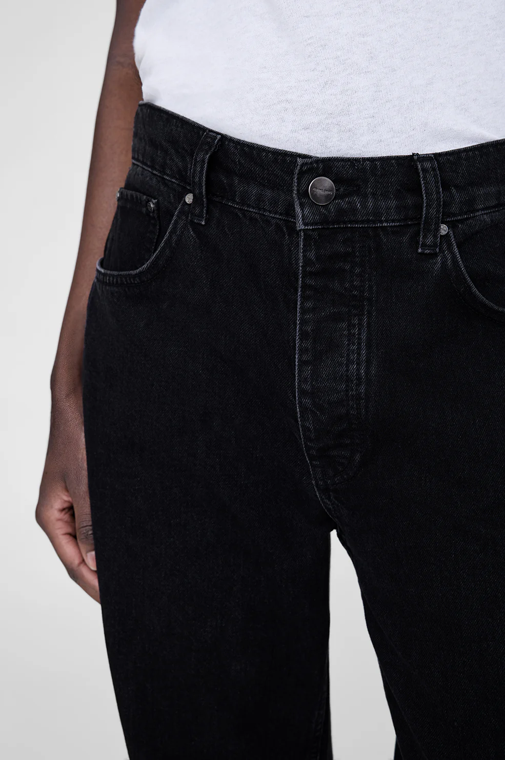 1058-hugh-jean-34-vintage-black-4.webp Hugh Jean 34" - Vintage Black