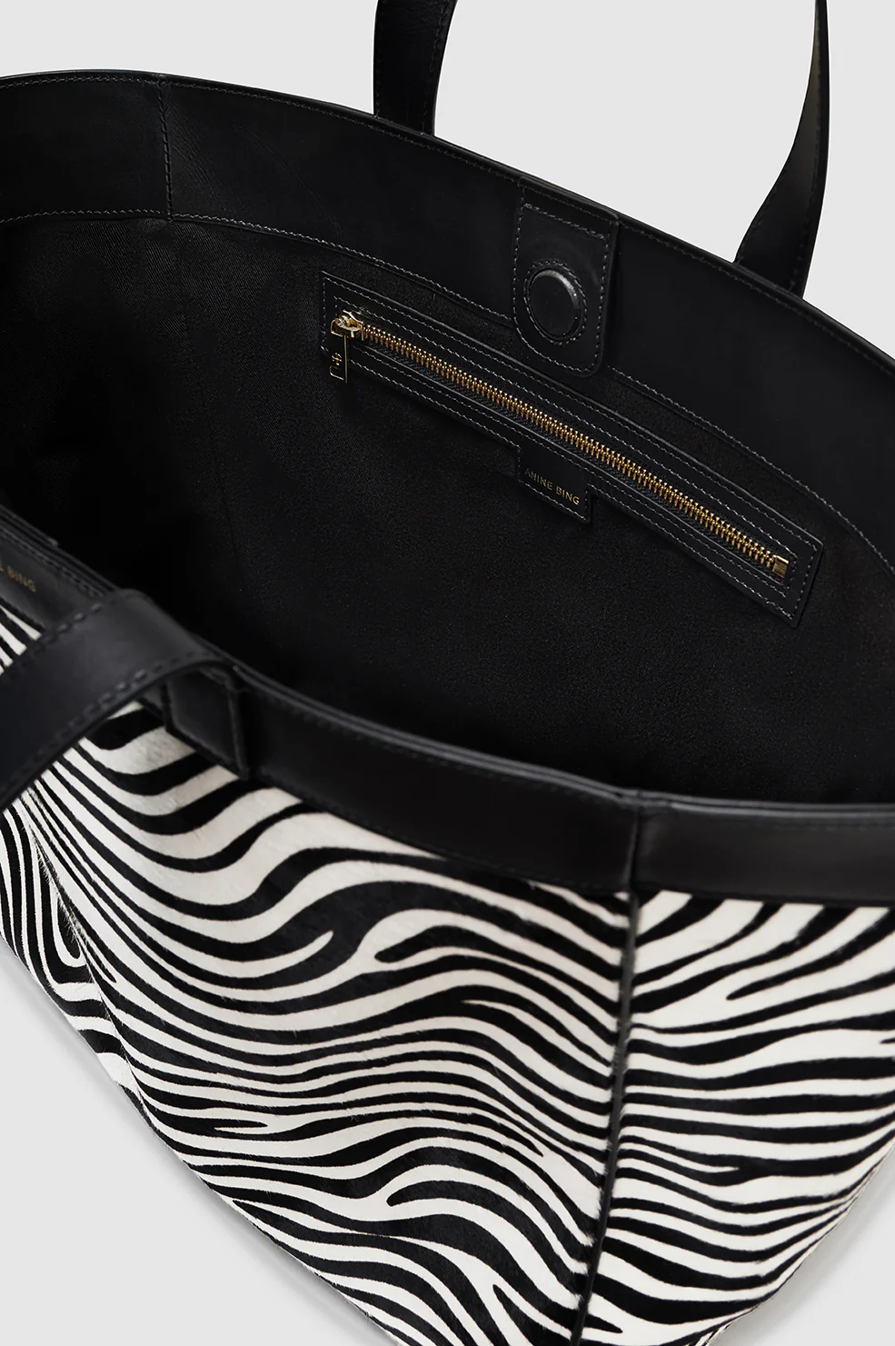 Medium Rio Tote - Zebra