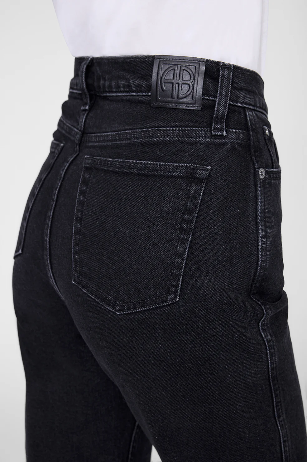 199-jane-jean-28-vintage-black-7.webp Jane Jean 28" - Vintage Black