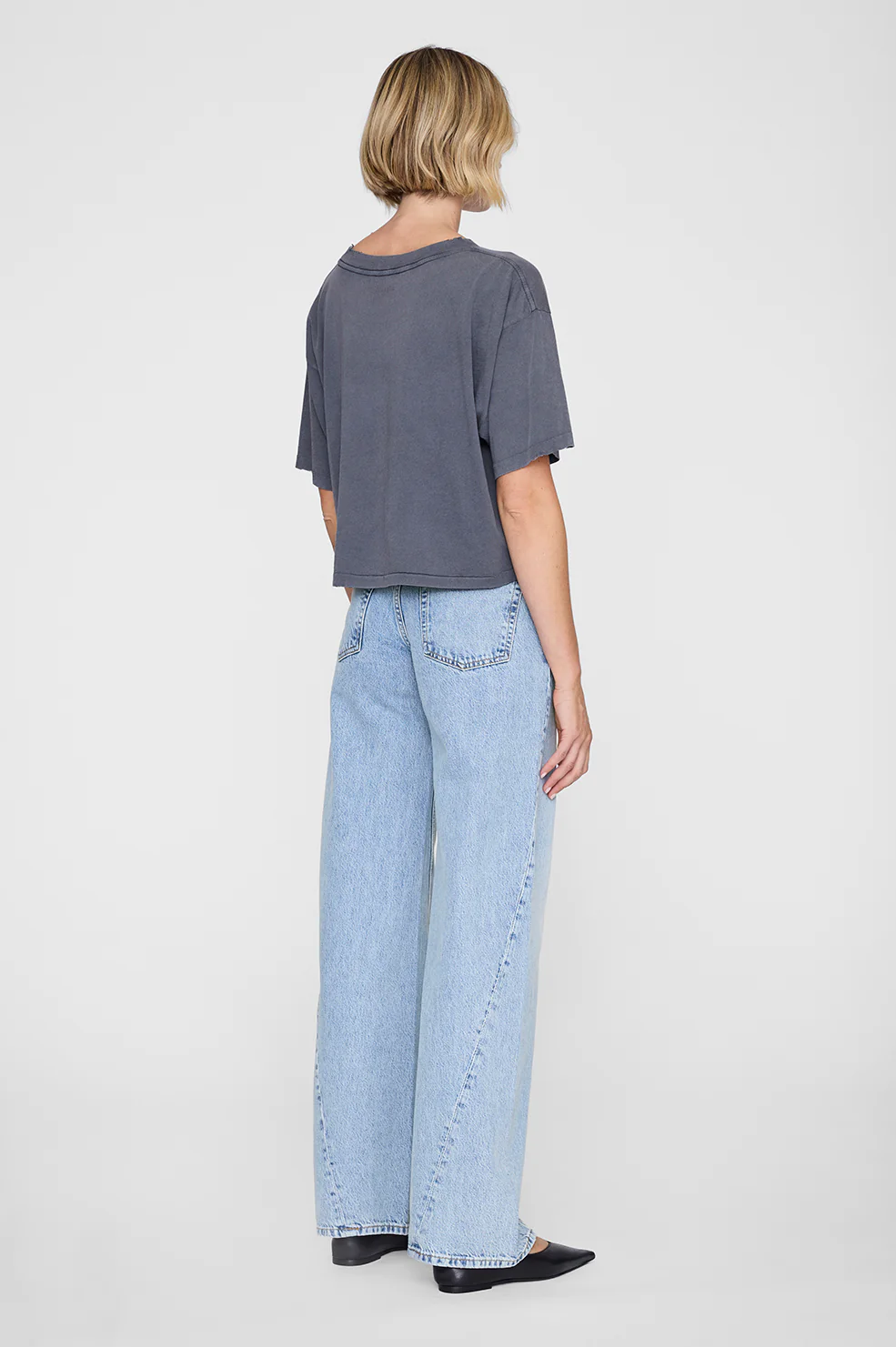 2272-johnny-cropped-tee-washed-grey-2.webp Johnny Cropped Tee - Washed Grey