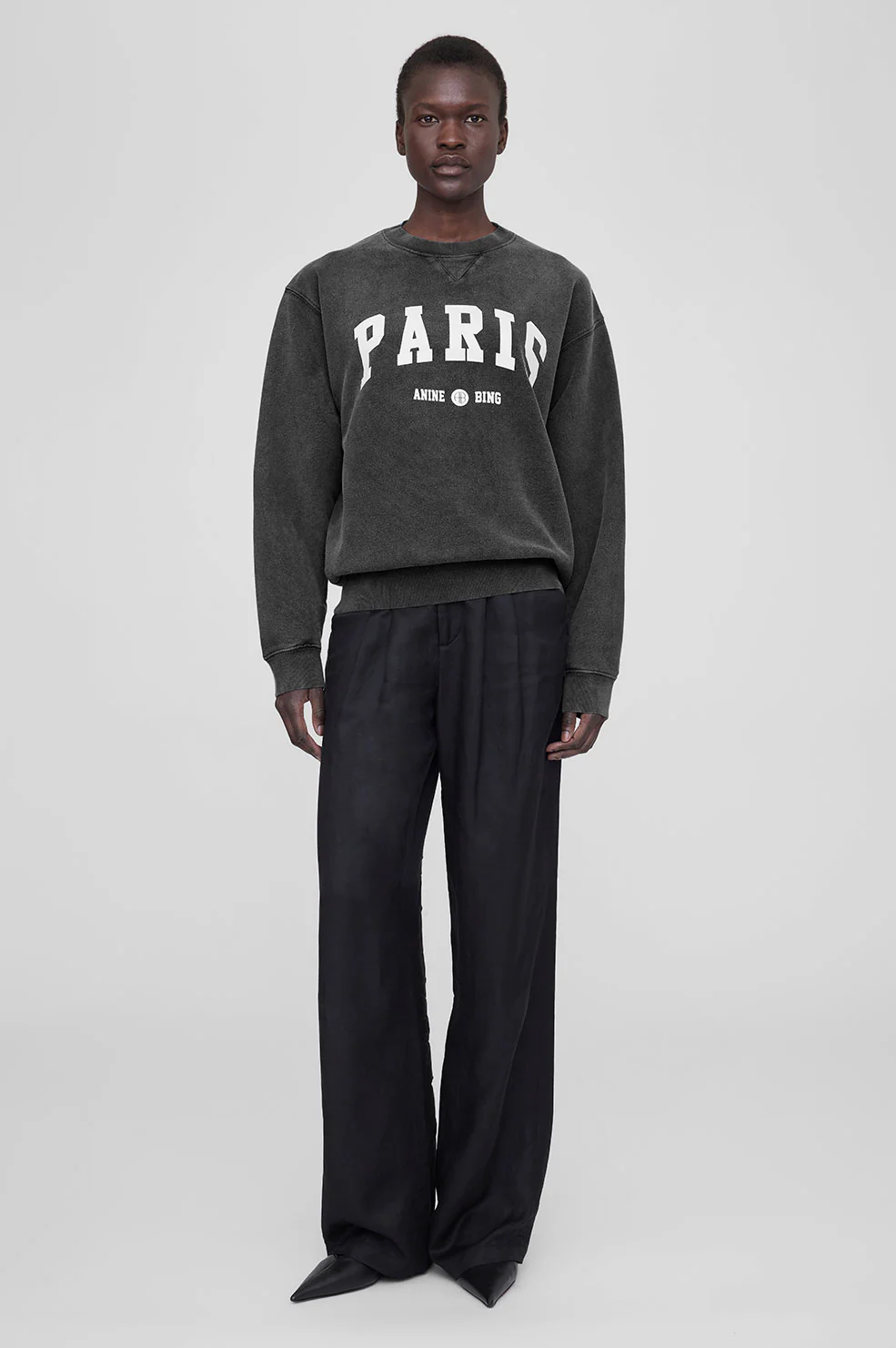 2297-ramona-sweatshirt-university-paris-washed-black-1.webp Ramona Sweatshirt University Paris - Washed Black