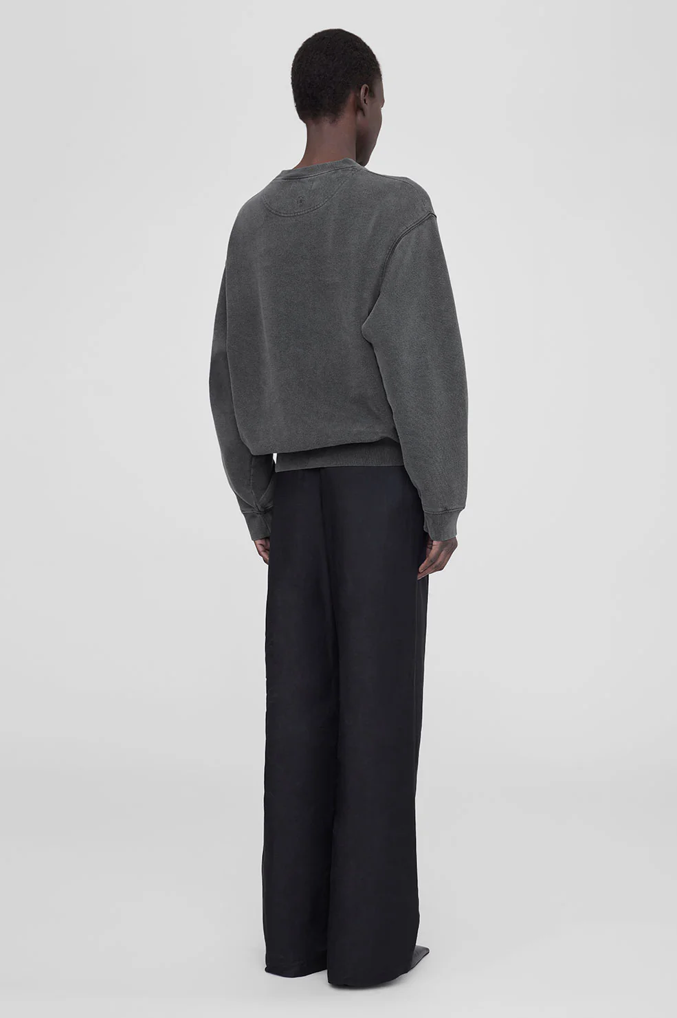 2297-ramona-sweatshirt-university-paris-washed-black-2.webp Ramona Sweatshirt University Paris - Washed Black