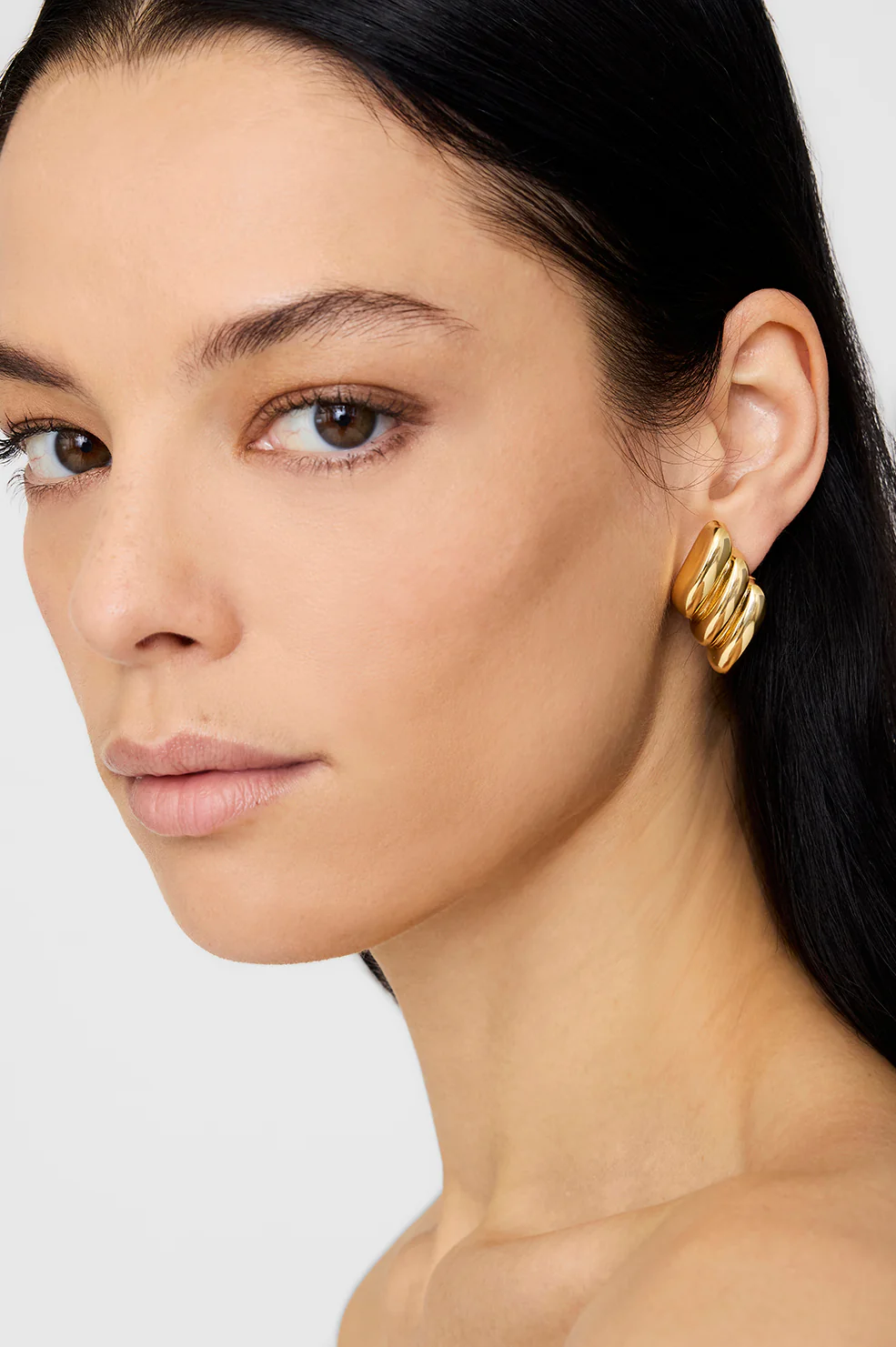 Diagonal Ribbed Earrings - Gold