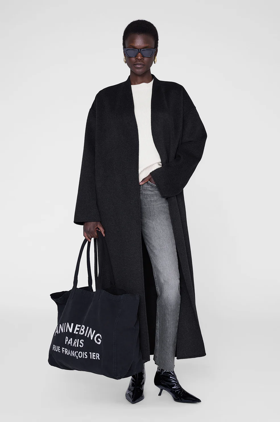 Leo Canvas Tote - Black