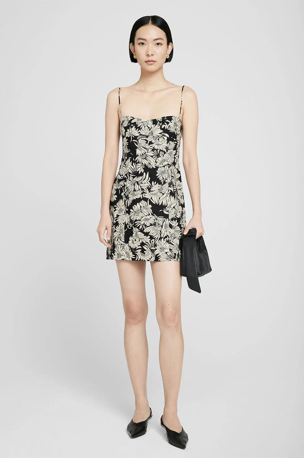 2733-keiran-dress-black-floral-print-1.webp Keiran Dress - Black Floral Print