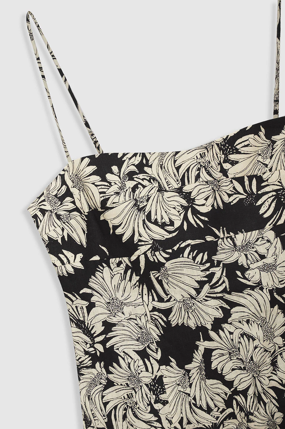 2733-keiran-dress-black-floral-print-4.webp Keiran Dress - Black Floral Print