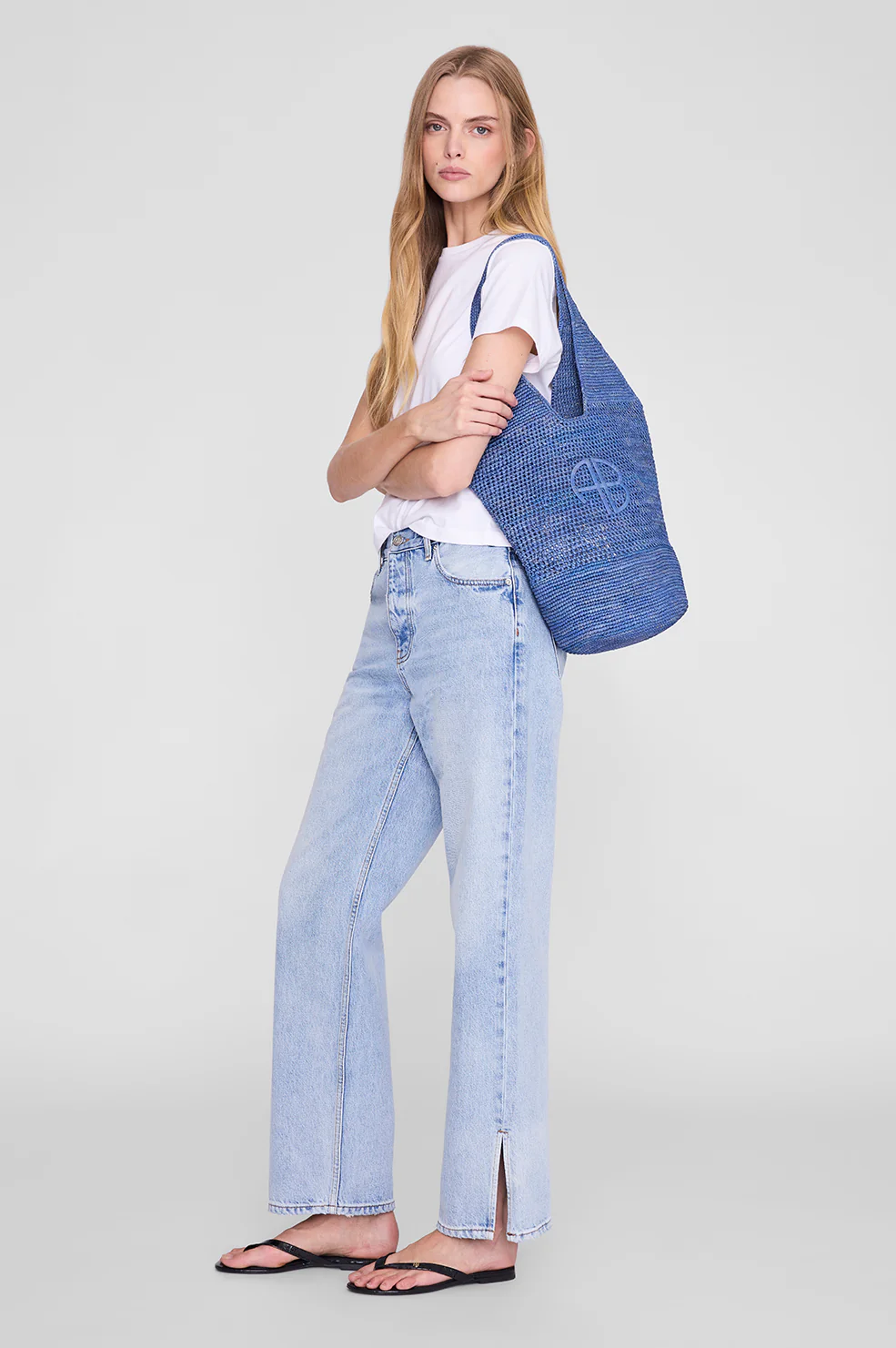 435-leah-logo-hobo-raffia-storm-blue-2.webp Leah Logo Hobo Raffia - Storm Blue