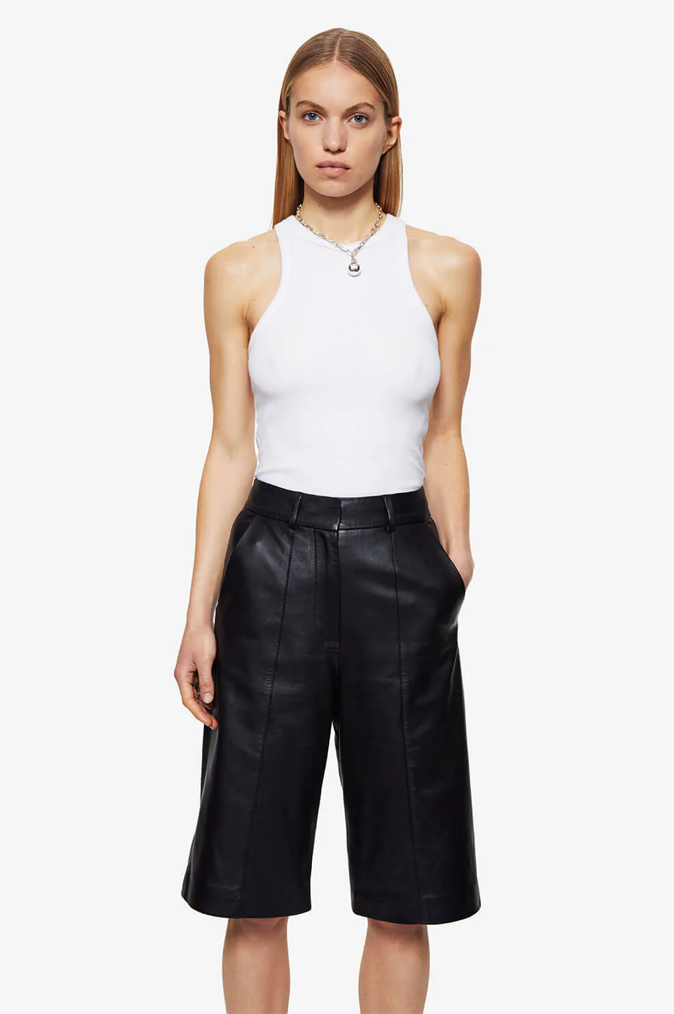 Nora Short - Black