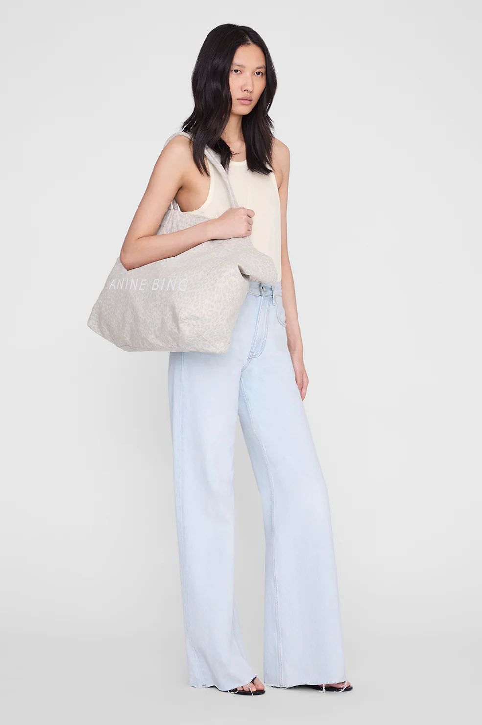 Leo Canvas Tote - Washed White Leopard