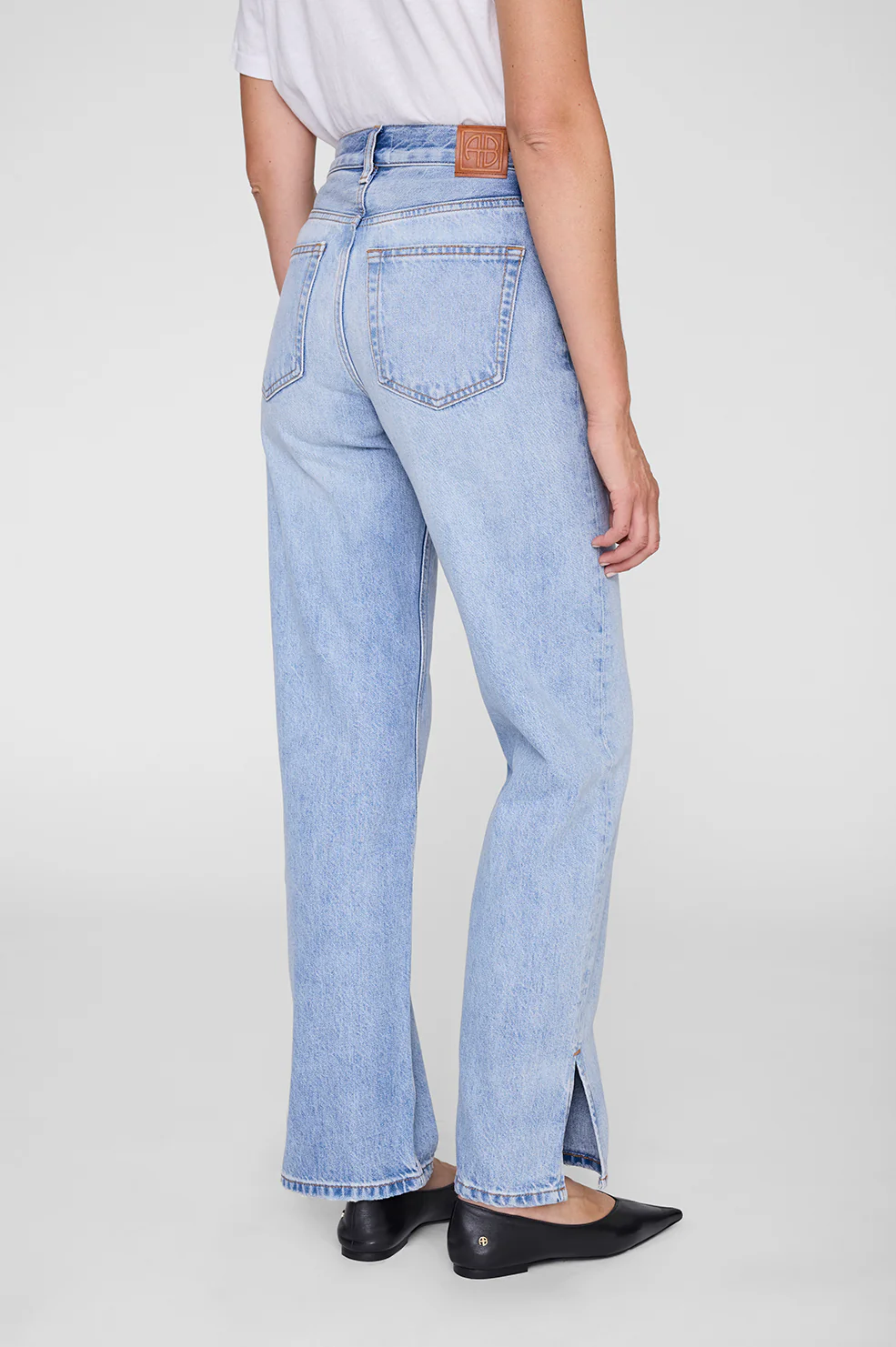 Roy Jean 31" - Blue Glow