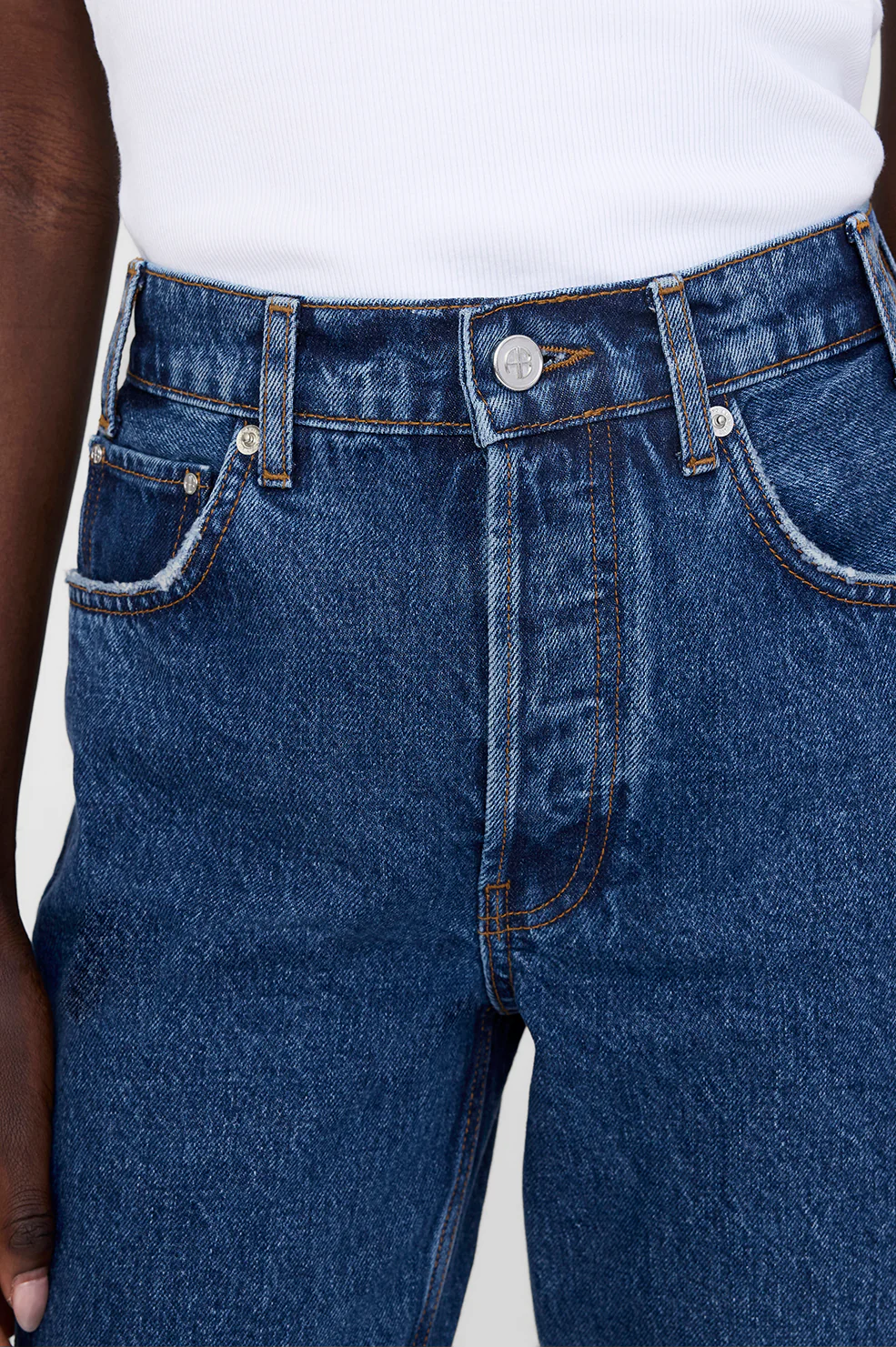 937-roy-jean-31-clean-indigo-denim-6.webp Roy Jean 31" - Clean Indigo Denim
